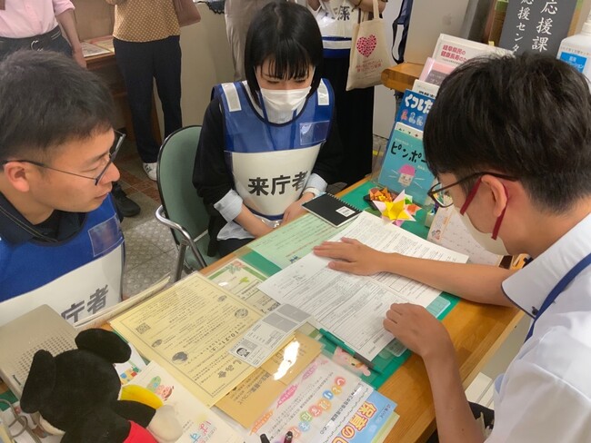 【岐阜県飛騨市】職員自ら市役所窓口を体験!市民や職員の手続き負担を減らす自治体窓口DXを推進
