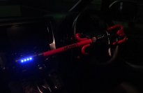 光で威嚇！車両盗難対策に有効な4連青色LEDスキャナー付ホーネットハンドルロックを2023年10月7日(土)より発売