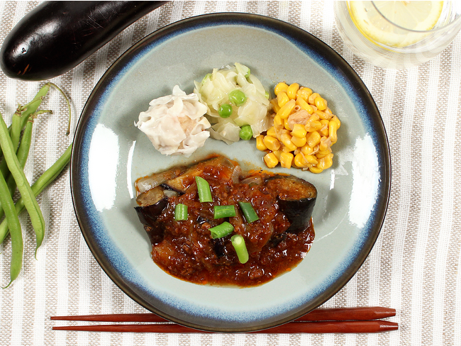 ピリッと辛い餡が食欲そそる「麻婆茄子」がナッシュから新発売