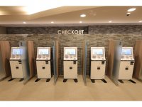 関西最大級の温浴施設『SPAWORLD HOTEL&RESORT』へ　セルフチェックインシステム『KIOSK』、温浴施設専用自動精算機『FIT-A』導入