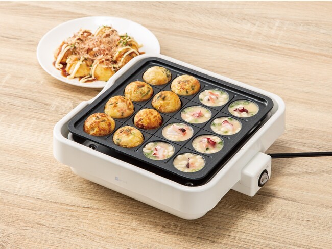 【ニトリ】プレートが外せてお手入れ楽々！串ガイド付きで初心者でも作りやすい、電気たこ焼きメーカー販売開始