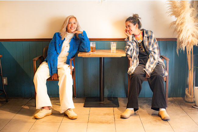 リラックスした履き心地に暖かさをプラスしたライフスタイルシューズに、豊富な新カラーバリエーションと新作２WAYブーツがラインナップ