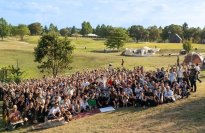 年間10万人以上が来店する燕三条発のイタリア料理店が、地元新潟のスノーピークHQで10周年記念BBQパーティーを開催
