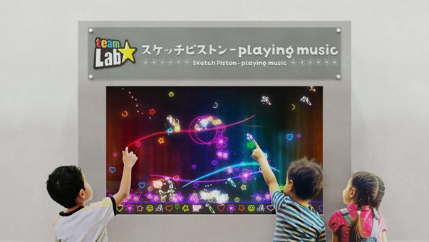 クリニックの待合室に設置できるモニター作品《スケッチピストン - playing music》に歯科医院向けの新バージョンが登場