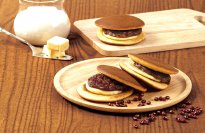 やみつき！北海道産バターを100％重ねるようにたっぷりはさんだ「あんバターどら」を10月1日(日)に発売！