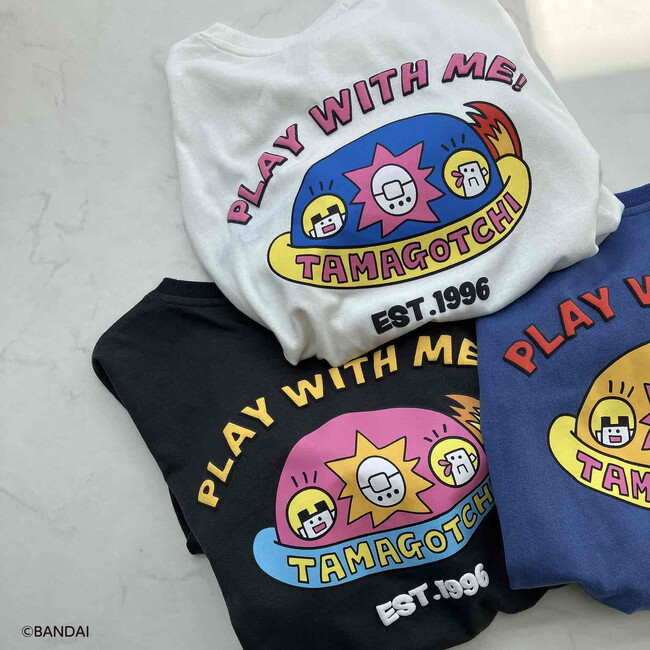 『AS KNOW AS plus』よりたまごっちコラボのアクキー付きロンTが登場!