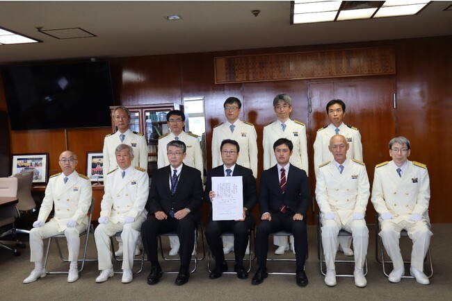 商船三井グループ管理船8隻が海上保安庁長官および海上保安本部長から3年連続で表彰