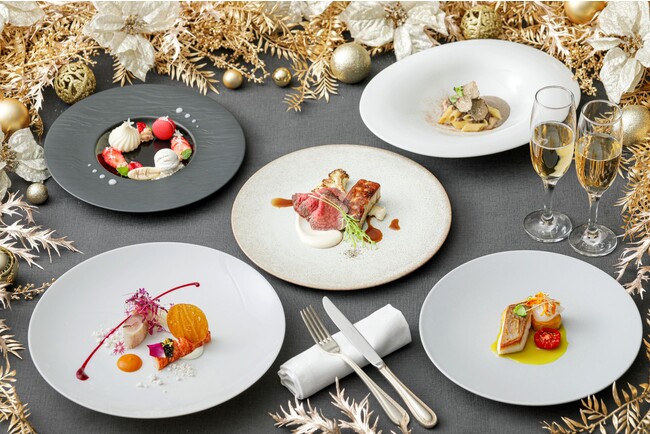 フレンチ&イタリアンのクリスマス限定コース登場！乾杯酒に“ドン・ペリニヨン”や大聖堂での“チャペルコンサート”など、豪華特典付き『グラマシースイート クリスマスコース／ジリオン クリスマスコース』販売