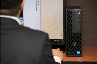 デル・テクノロジーズ導入事例：快活フロンティアが、高パフォーマンスでコンパクトなデスクトップPC「Dell OptiPlex 3000 スモール フォーム ファクター」を約8,000台導入