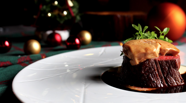 築100周年を迎えた赤レンガ倉庫で過ごすクリスマス。ランチもディナーも楽しめる！肉フレンチ【LA VIE 1923】ならではの黒毛和牛クリスマス限定コースのご予約を開始。