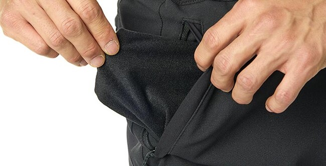 冬の登山をこの1着で楽しめる。「ウィンタートレッキングパンツ」が新発売｜finetrack（ファイントラック）