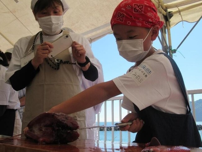 漁師町のおんちゃんと鰹のたたきを作ろう！『日本さばける塾 in 高知』