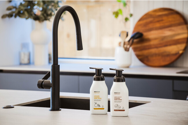 【ecostore(エコストア）】大自然のうるおいを、毎日のハンドケアへ　フォーミングハンドウォッシュポンプがリニューアル発売