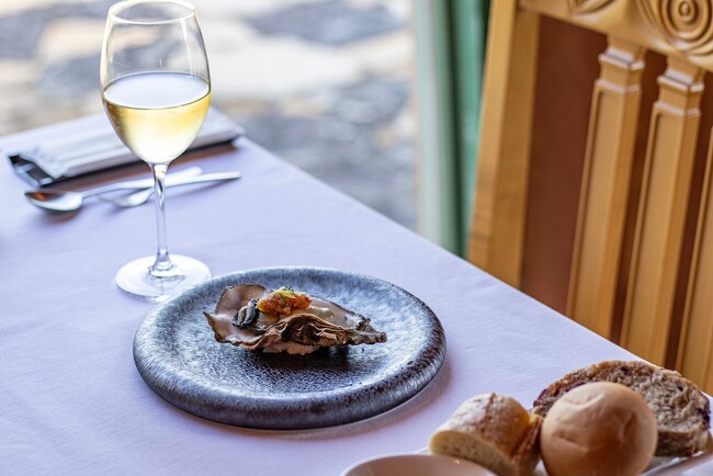 【志摩地中海村】２日間限定のスペシャルコース！スペインの１つ星レストラン「Kokotxa」オーナーシェフ　『ダニエル・ロペス氏 来日記念特別ランチ』