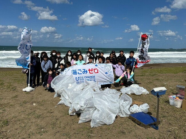 福井県と連携し地元の子供たちや留学生・大学生と一緒にごみ拾い「秋の海洋ごみ大規模組成調査」を開催しました！
