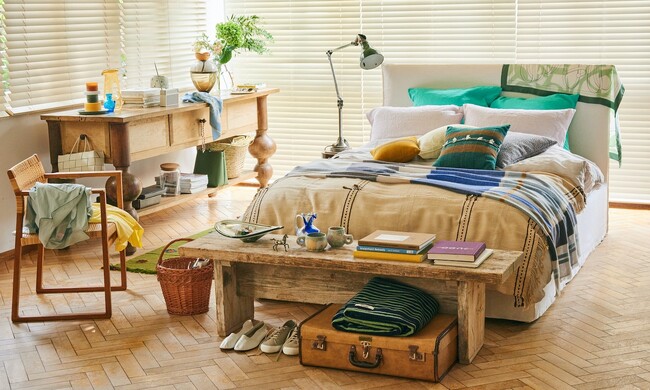 エレガントな大人のスタイルを提案するトゥモローランドから、日々の暮らしに寄り添うホームコレクション〈TOMORROWLAND HOME（トゥモローランド ホーム）〉がデビュー。