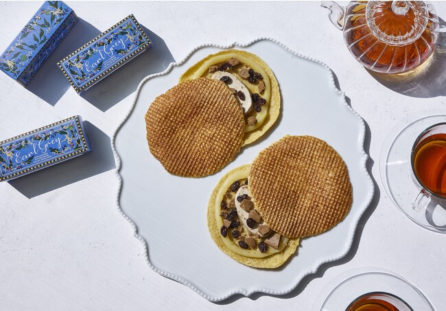 ＜ 横浜赤レンガ倉庫限定メニュー ＞バター香るゴーフレットで、秋にぴったりのアールグレイバターサンドを包み込んだ『Butterゴーフレット アールグレイ by Huffnagel』誕生！