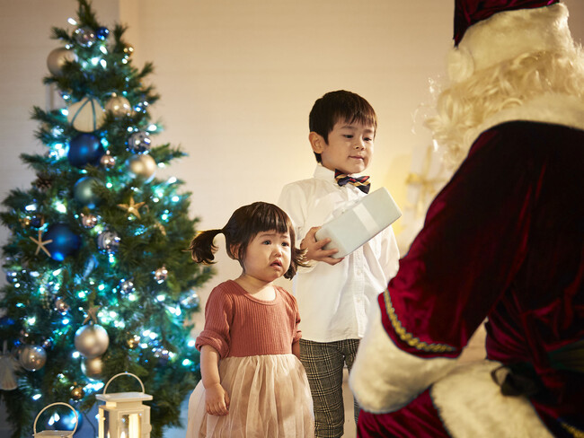 【ホテル ユニバーサル ポート＆ヴィータ】大好きな人の驚きいっぱいの笑顔に包まれ過ごす、一生もののクリスマス！「サンタがお部屋にやってくる！宿泊プラン」を本日より販売