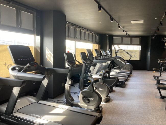 24時間営業・年中無休マシン特化型フィットネスジム『ワールドプラスジム 横浜旭店』が2023年10月22日(日)10時、神奈川県横浜市にオープン