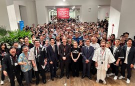 ニューヨーク会場のサプライヤーの皆さまと、MTC社 社長の大畑(中央) ニューヨーク会場のサプライヤーの皆さまと、MTC社 社長の大畑(中央)