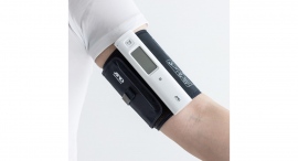 Ａ＆Ｄは、2023年度のグッドデザイン賞を受賞した上腕式ホースレス血圧計「UA-1100NFC」(2024年2月発売予定)を同賞受賞展に出展いたします。