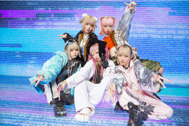 LED TOKYOが運営する4面LEDビジョン常設撮影スタジオのYOKOHAMA STUDIOで「GALFY」のMV撮影が行われました。