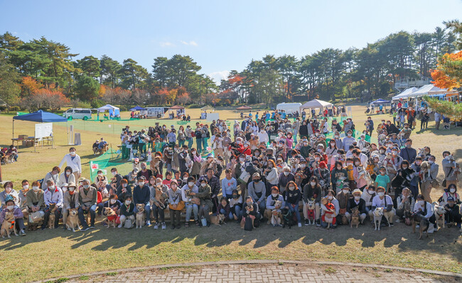 11月3日（金・祝）ピースワンコの卒業犬が大集合！里親同窓会で広島県神石高原町に「里帰り」イベントを開催