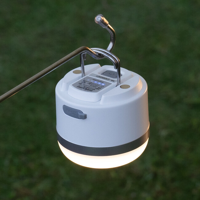 フックやマグネット付きでどのシーンでも役に立つLEDライトを発売