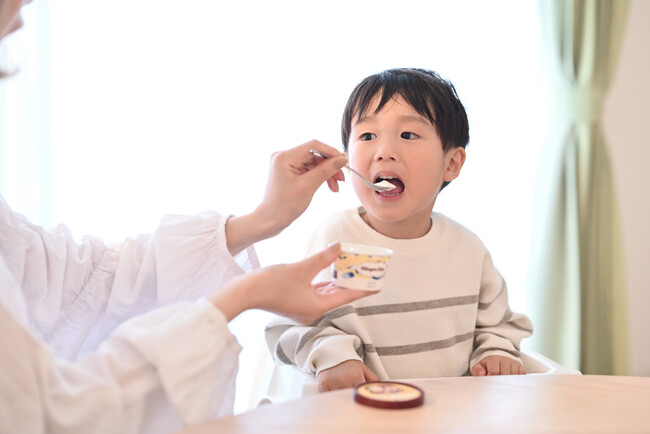 【期間限定・親子向けイベント】ハーゲンダッツ『バニラ』の「親子カップ」を『latte chano-mama』『chano-ma 二子玉川』の2店舗にて対象のお子様へ11月1日（水）より無料提供