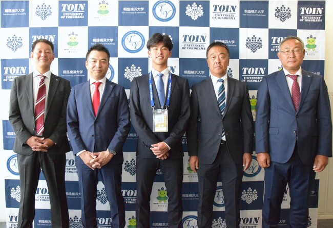 【桐蔭横浜大学】硬式野球部 古謝 樹選手がドラフト指名挨拶を受けました