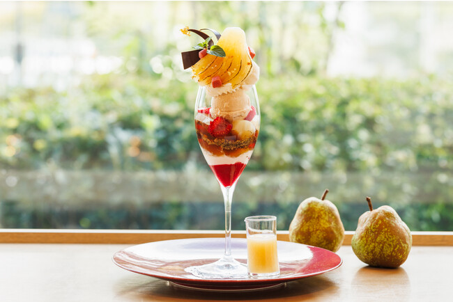 【ホテルメトロポリタン川崎】Terrace and Table　洋梨のパフェ「Parfait aux poires(パルフェ オ ポワール)」