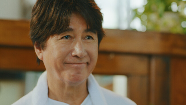 薬用養命酒、草刈正雄さん出演のTVCM新作。「父と娘」篇を11月1日よりOA開始。