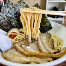 濃厚あごだしラーメン　