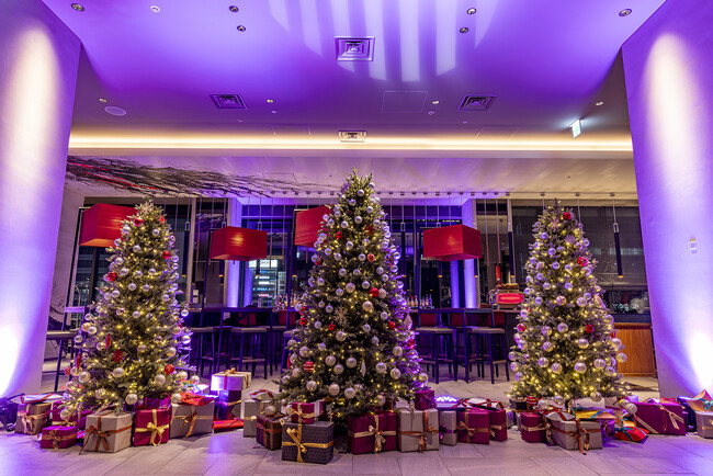 【プルマン東京田町】クリスマス限定イルミネーション&イベント「Pullman Illumination “Lights UP!”」開催！心躍る輝きと、活気に満ちたクリスマスを。