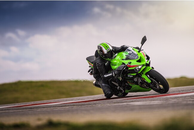 カワサキから「Ninja ZX-6R」シリーズ新発売！