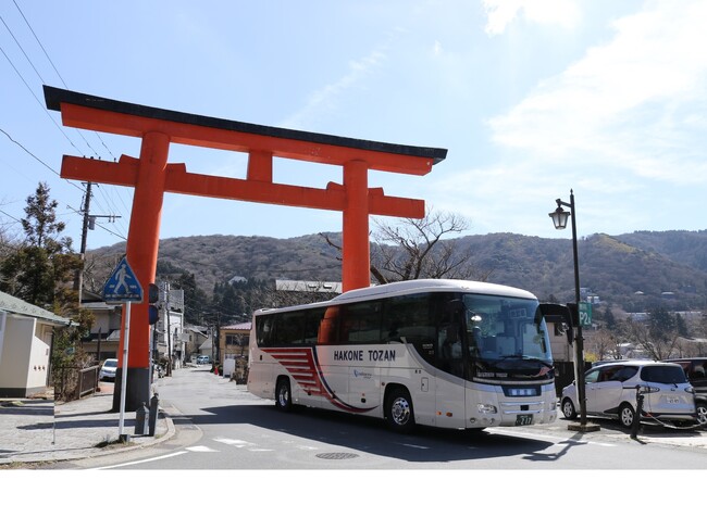 芦ノ湖・箱根神社へ直通する座席定員制の特急バス「芦ノ湖ライナー」がダイヤ改正でさらに便利に！