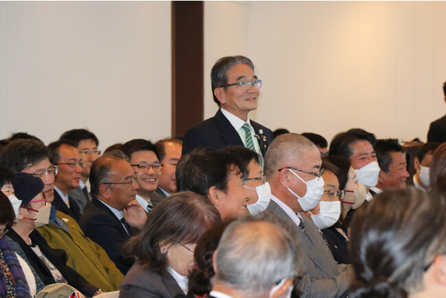 11/10、海からの視点とアート発信で地域経済活性化『湘南国際芸術祭』開幕、元藝術大学学長の宮田亮平氏が基調講演。11/12リビエラ逗子マリーナで日本藝術院会員 神戸峰男氏が作家によるギャラリートーク