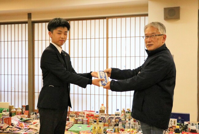 フードドライブ寄贈式 教育・行政・生協など6団体合同で 11月16日(木)〔群馬〕