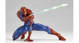 親愛なる隣人、スパイダーマンがさらに進化した超可動フィギュアで再登場! 親愛なる隣人、スパイダーマンがさらに進化した超可動フィギュアで再登場!