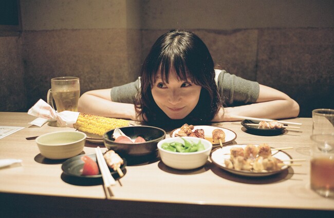 発売当日に即重版決定！　松岡茉優のデビュー20周年を記念した初めての著書『ほんまつ』