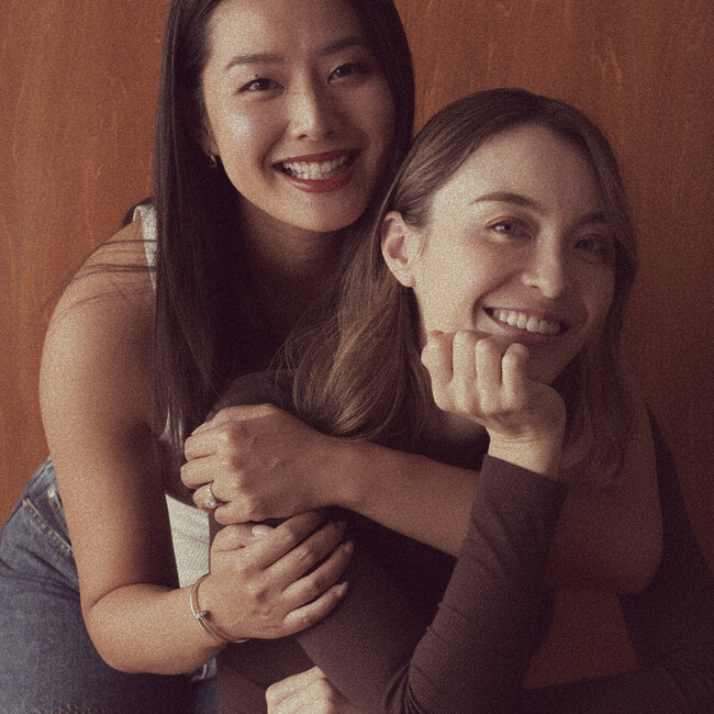 アーティストとして、そして子を持つ母親として今、伝えたい”子供たちの未来”のために贈る癒し度満点のゆりかごソング。日本語verにはゲストヴォーカルに”すみれ”が参加。