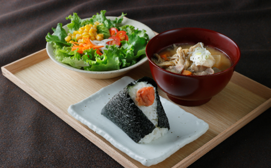 本州初出店！北の海と大地の食材をふんだんに使ったおにぎり専門店「吟しゃり北海道」がオープン！