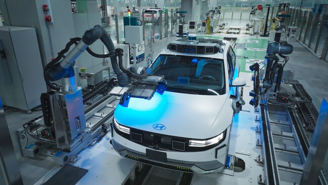 ロボタクシー「IONIQ 5」、Hyundai Motor Group新イノベーションセンターシンガポールで生産開始