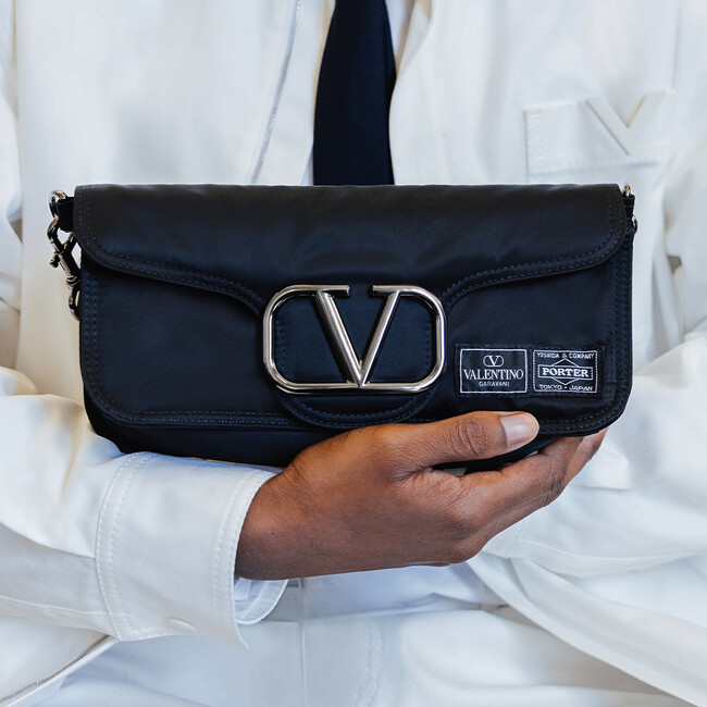 ヴァレンティノ、PORTERとのコラボレーションによるカプセルコレクションを12/6（水）発売開始