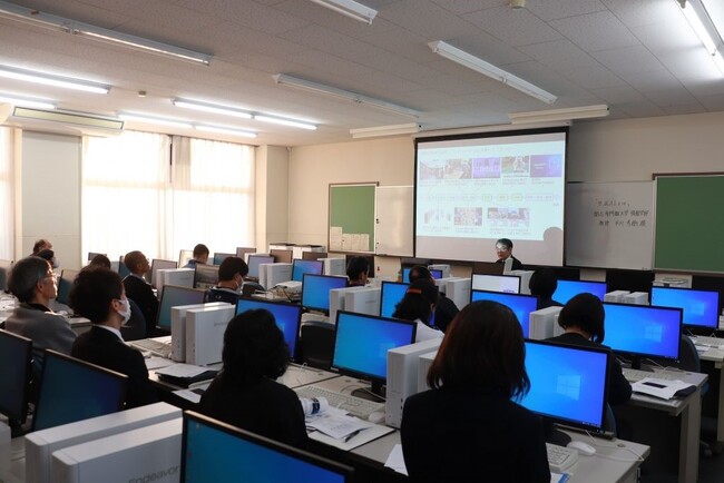 【開志専門職大学×新潟県立見附高等学校】情報学部 平川秀樹教授が、新潟県立見附高等学校にて教員向け「生成AI講座」を行いました。