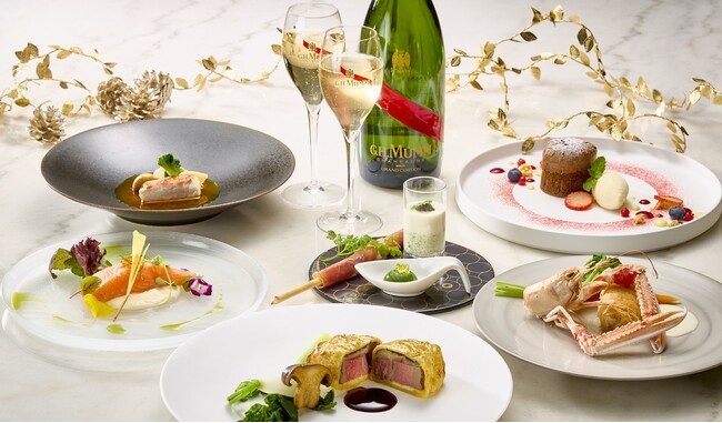 【コートヤード・バイ・マリオット名古屋】クリスマス限定ディナーやケーキなど、フェスティブシーズンを彩るスペシャルメニューが登場！