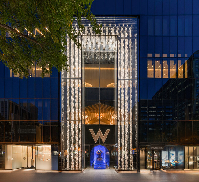 【W大阪】今年のフェスティブシーズンは、W大阪でユニークで華やかに！