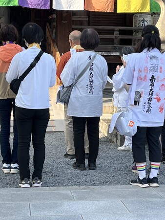 お遍路巡礼を願いながらも、年齢や時間の都合で実現が難しい方へ新たな選択肢「お遍路さん参拝代行サービス」のご紹介