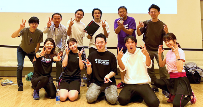 クラウドワークス、卓球ダブルス2連覇達成！恵比寿ガーデンプレイス主催卓球大会13チームの頂点に