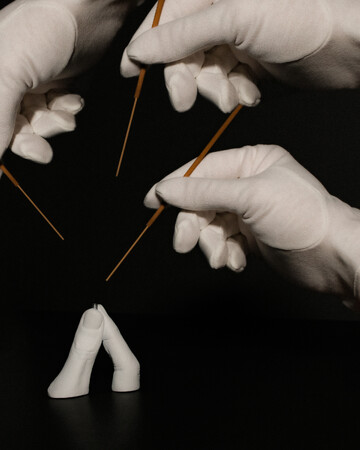 アートオブジェクトブランドemethとインセンスレーベルStrange Dreamによる新作コラボレーション商品が発売。中目黒DB&BARにて両ブランドのPOP UP STOREも開催。